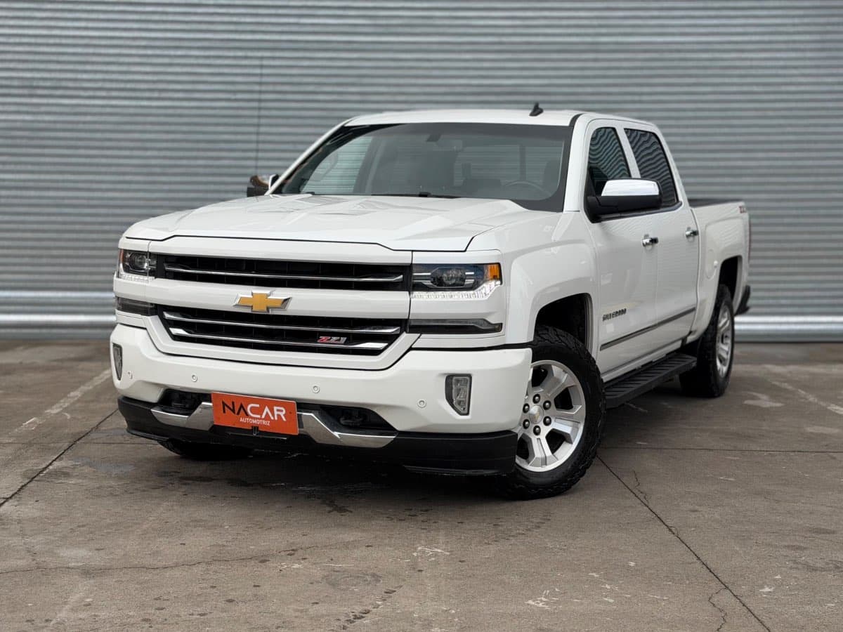 Chevrolet SILVERADO 2018 (1/18)